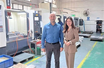 ہم اپنے ہسپانوی گاہک کا استقبال کرنے پر بہت خوش ہیں۔